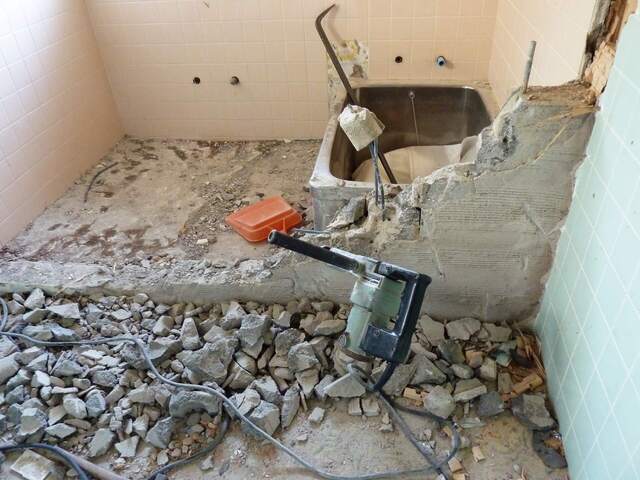 浴室リフォームを検討すべきタイミングと老朽化のサイン